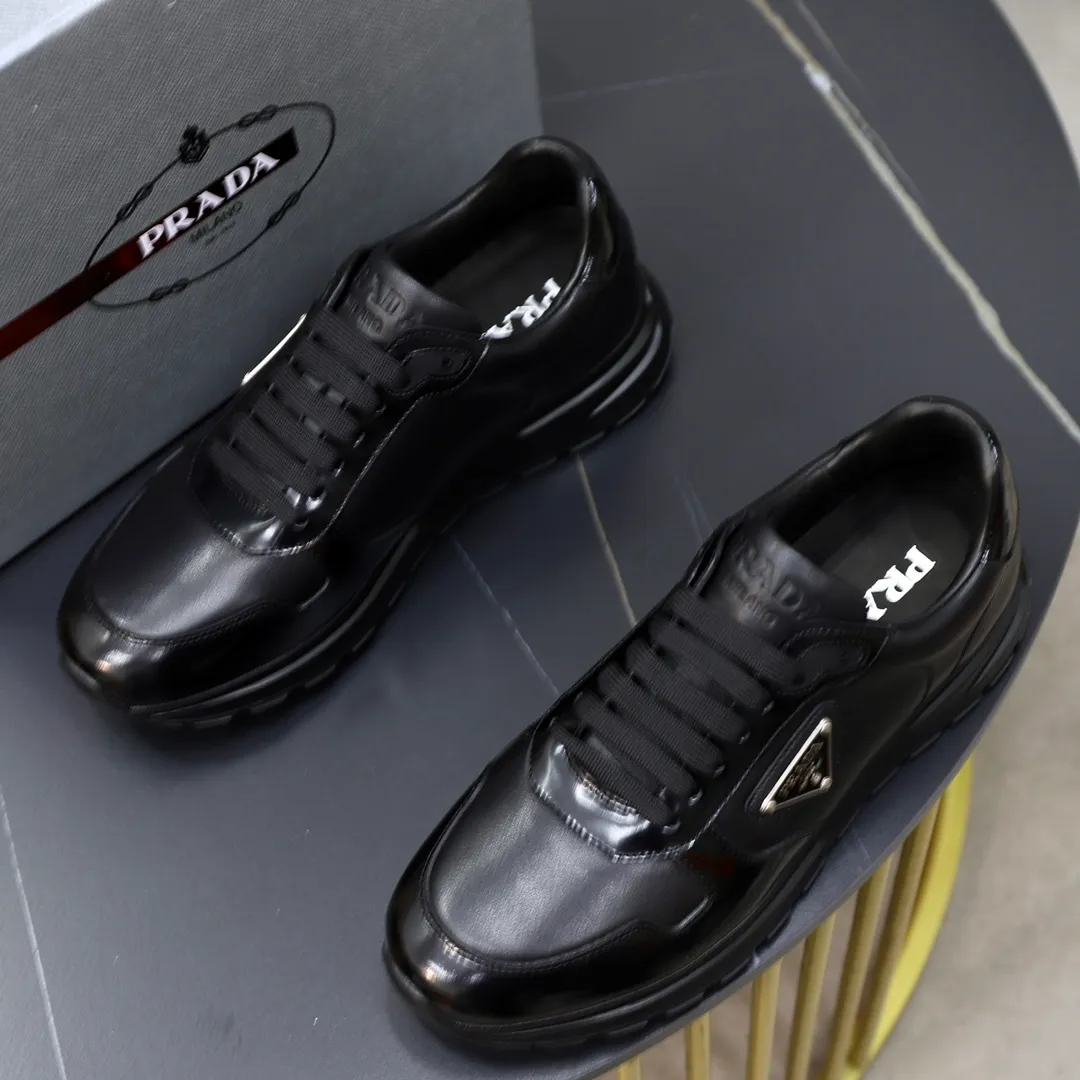 Men's shoes 💰600💰🙅‍♂️🙅‍♂️🙅‍♂️ [PRADA] Prada - High-end quality original order - Upper: Nappa calfskin, tumbled calfskin spliced stretch cloth surface, tongue high frequency brand logo - Lining: water-dyed cowhide - Outsole: ultra-light TPU foam rubber; two-color molded outsole -Ultra-high quality control and fine workmanship: outstanding (high-end, extravagance, grade) -Size: 38-44 (45 can be customized)